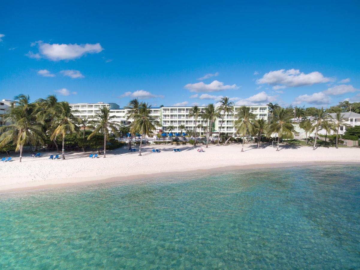 Coconut Court Beach Hotel Christ Church Exterior foto